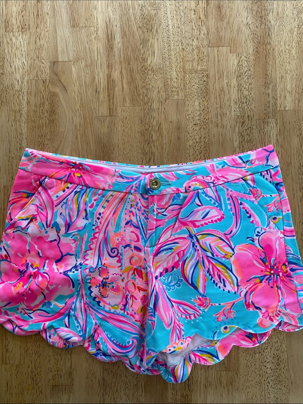 Lilly Pulitzer Colette Short - Island de Coco - Scallop-Hem Shorts
